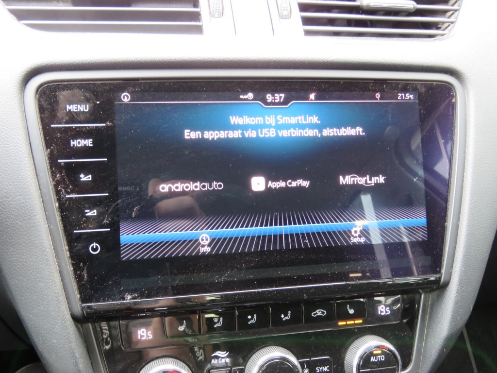 SKODA-OCTAVIA-Combi 1.0 115pk TSI Greentech Business Edition Plus / Led / Came