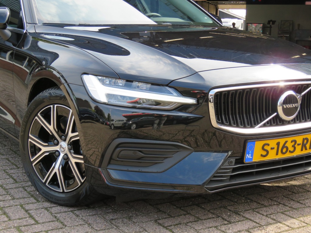 VOLVO-V60-2.0 B3 163pk Aut. Core / Camera / Stoel-stuurverw. / Elec.klep /