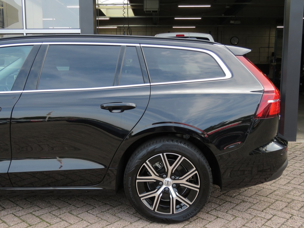 VOLVO-V60-2.0 B3 163pk Aut. Core / Camera / Stoel-stuurverw. / Elec.klep /
