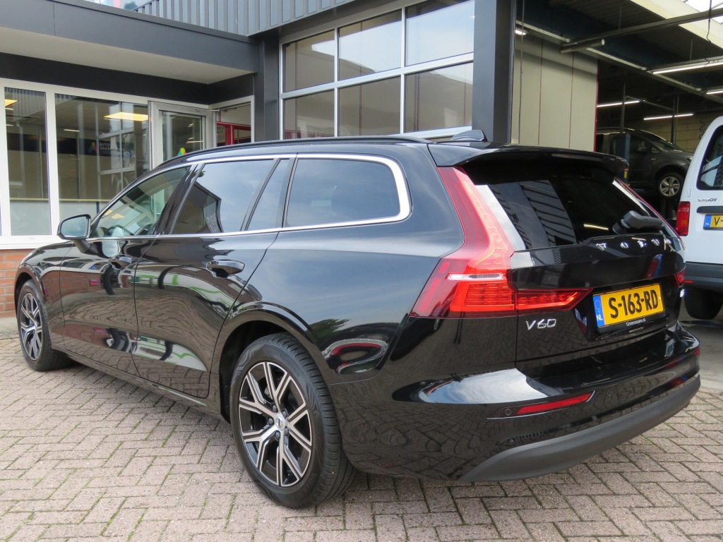 VOLVO-V60-2.0 B3 163pk Aut. Core / Camera / Stoel-stuurverw. / Elec.klep /
