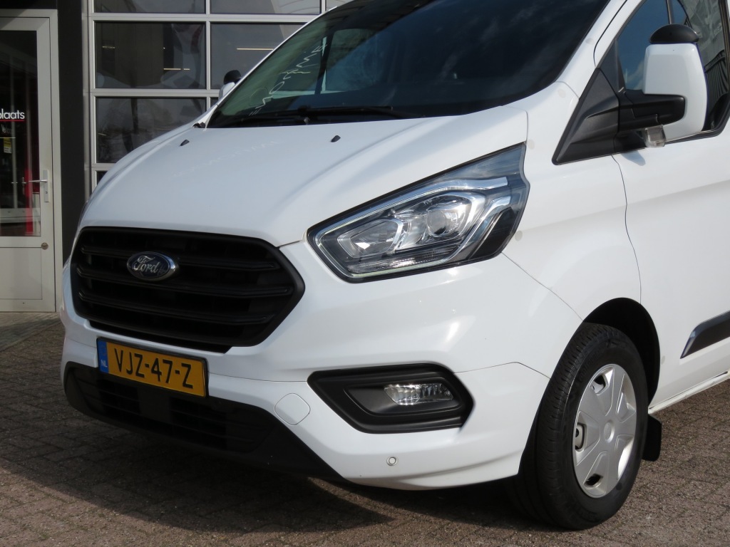 FORD-TRANSIT CUSTOM-280 2.0 TDCI L1H1 Trend / Camera / Inrichting / Trekhaak