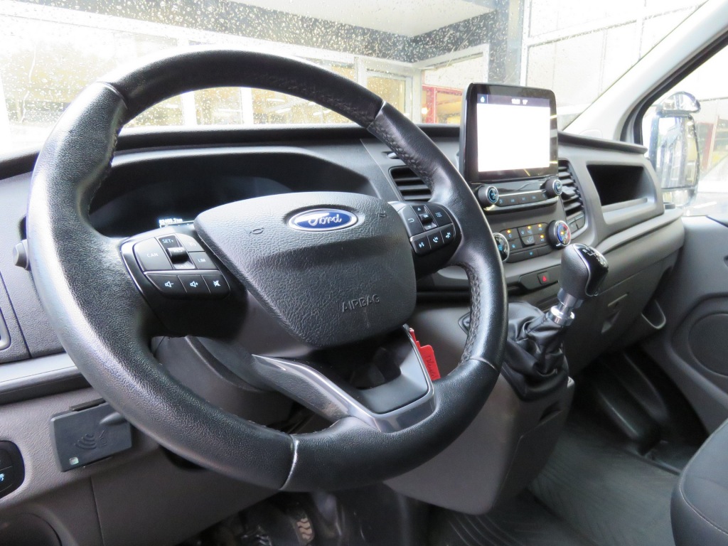 FORD-TRANSIT CUSTOM-280 2.0 TDCI L1H1 Trend / Camera / Inrichting / Trekhaak