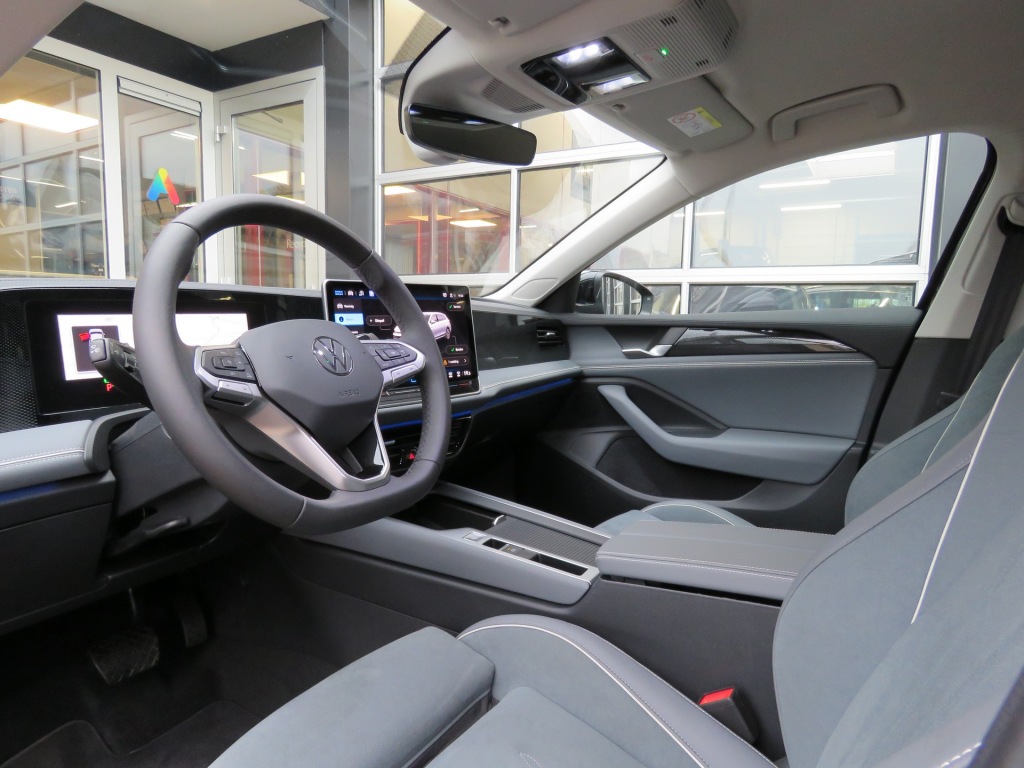 VOLKSWAGEN-PASSAT-Variant 1.5 eTSI Aut. Elegance Business / 360 Camera / Wegklap.h