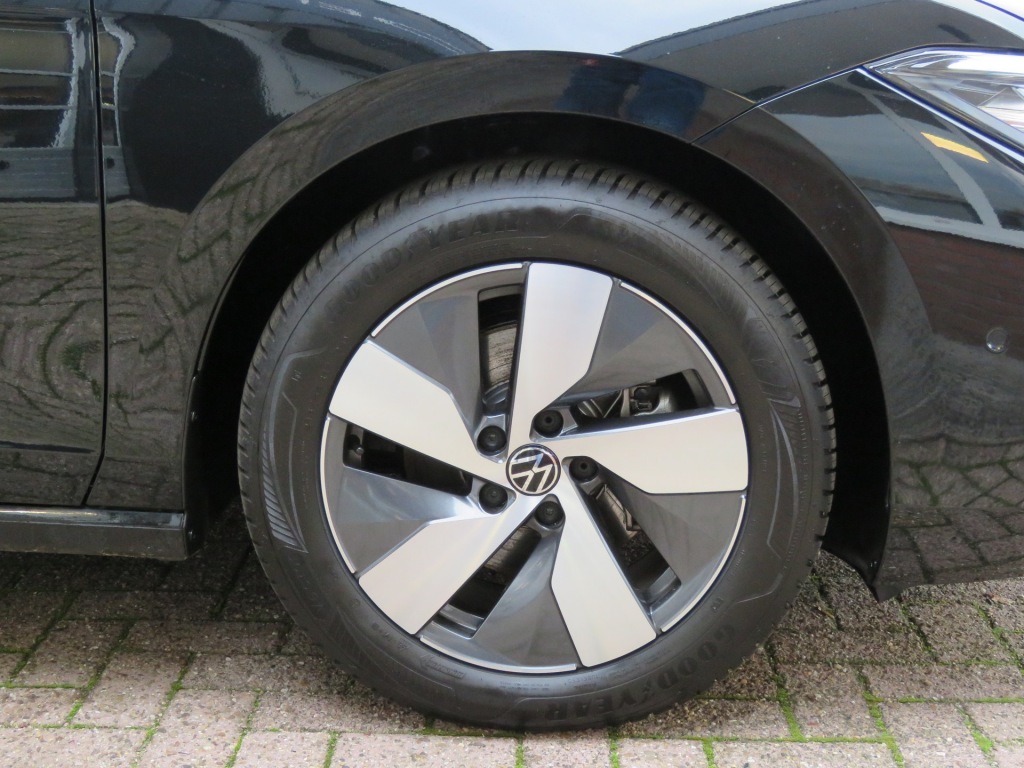 VOLKSWAGEN-PASSAT-Variant 1.5 eTSI Aut. Elegance Business / 360 Camera / Wegklap.h