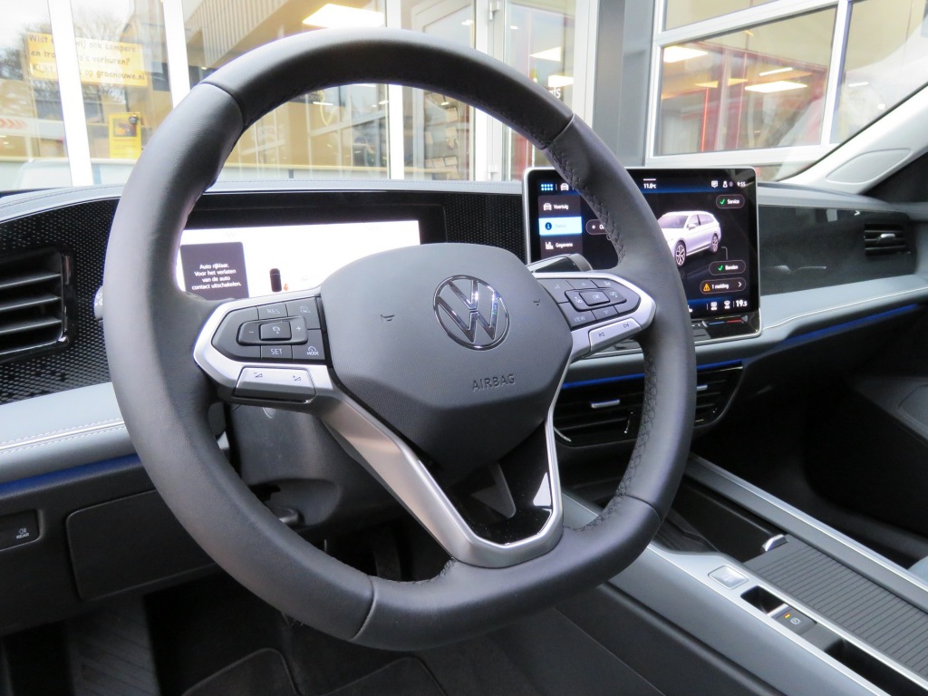 VOLKSWAGEN-PASSAT-Variant 1.5 eTSI Aut. Elegance Business / 360 Camera / Wegklap.h
