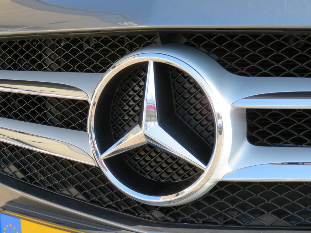 MERCEDES-BENZ-C-KLASSE-C180 156pk Aut. PRESTIGE / Camera / Leder-stof / Trekhaak / Veel