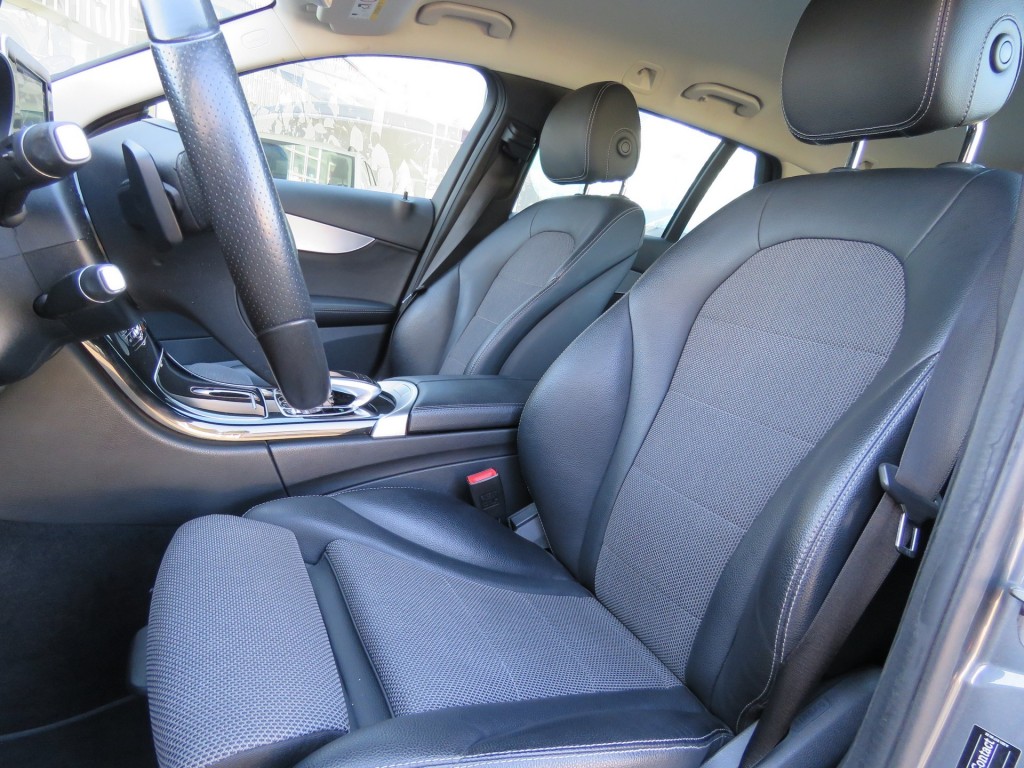 MERCEDES-BENZ-C-KLASSE-C180 156pk Aut. PRESTIGE / Camera / Leder-stof / Trekhaak / Veel
