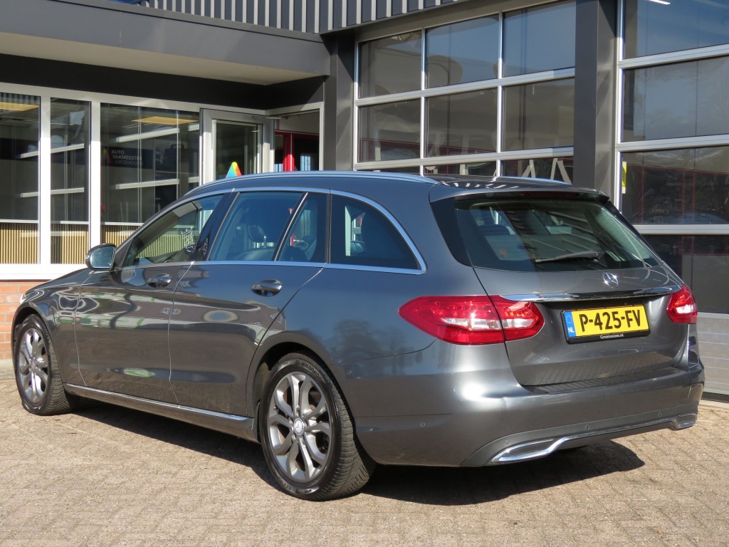 MERCEDES-BENZ-C-KLASSE-C180 156pk Aut. PRESTIGE / Camera / Leder-stof / Trekhaak / Veel