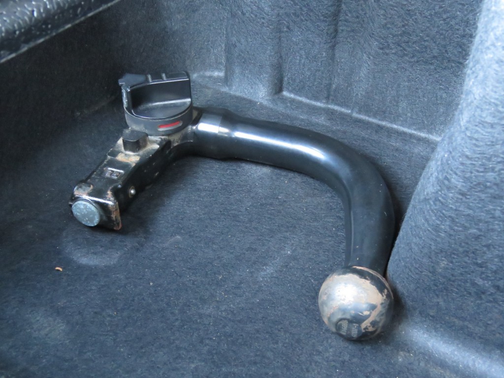 MERCEDES-BENZ-C-KLASSE-C180 156pk Aut. PRESTIGE / Camera / Leder-stof / Trekhaak / Veel