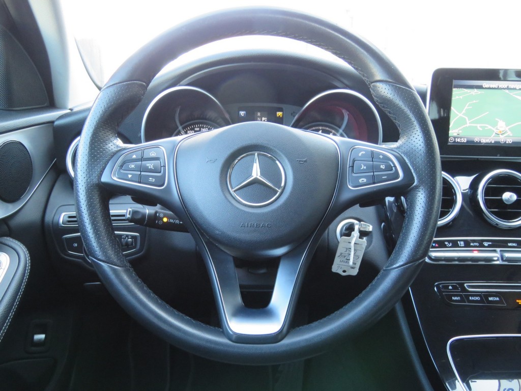 MERCEDES-BENZ-C-KLASSE-C180 156pk Aut. PRESTIGE / Camera / Leder-stof / Trekhaak / Veel