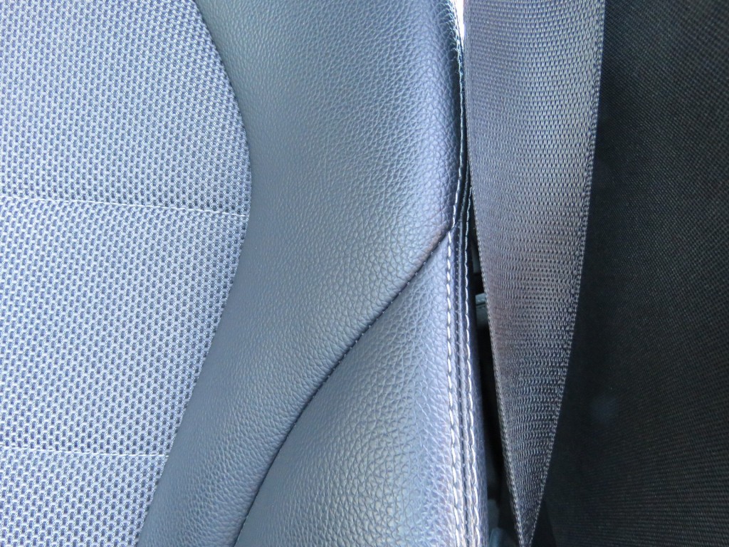 MERCEDES-BENZ-C-KLASSE-C180 156pk Aut. PRESTIGE / Camera / Leder-stof / Trekhaak / Veel