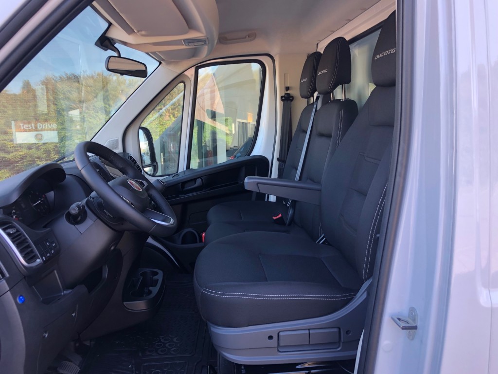 FIAT-DUCATO-35H HD 2.2 MJ L4 BAKWAGEN CRUISE CARPLAY CLIMA