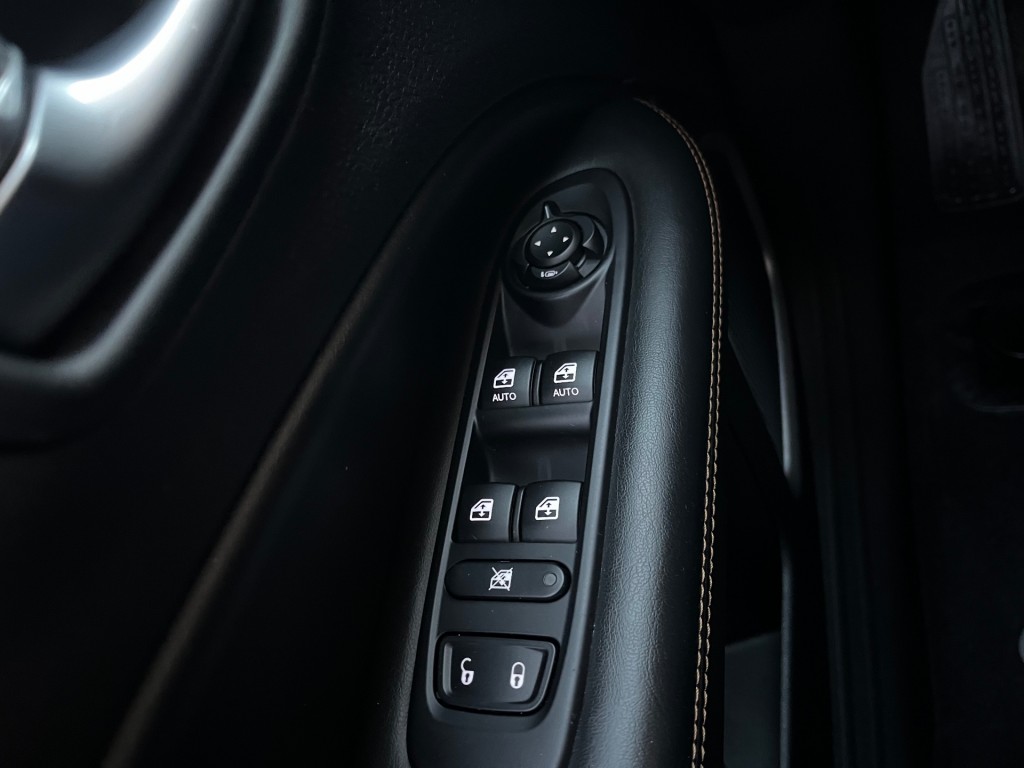 JEEP-COMPASS-1.3T LIMITED NAVI CRUISE CLIMA PDC CAMERA