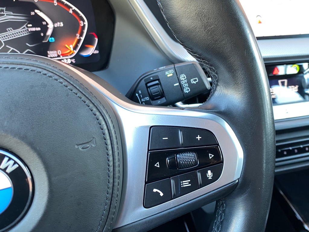 BMW-1-SERIE-118I EXECUTIVE ED. M-SPORTPAKKET NAV CRUISE CARPLAY CAMERA AMBIA