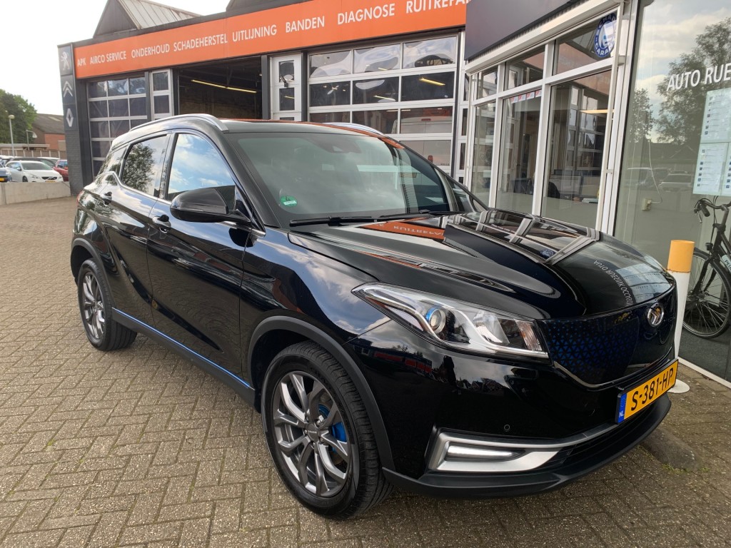 MG-ZS-SERES 3 52KWH 3 FASE CCS
