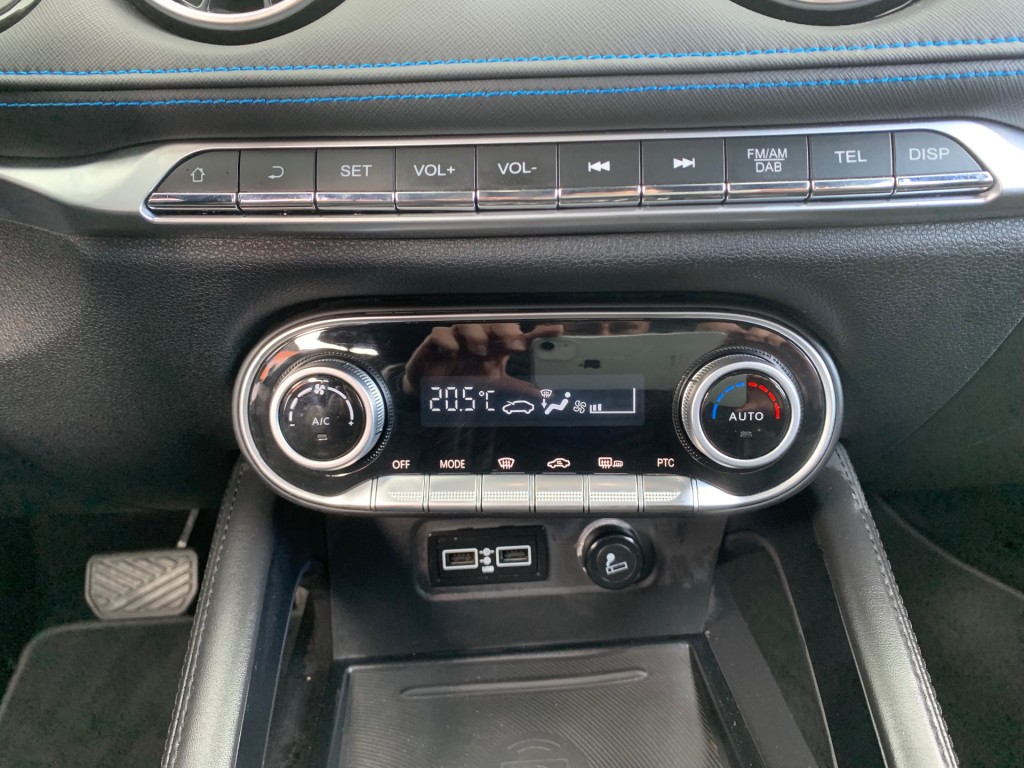 MG-ZS-SERES 3 52KWH 3 FASE CCS