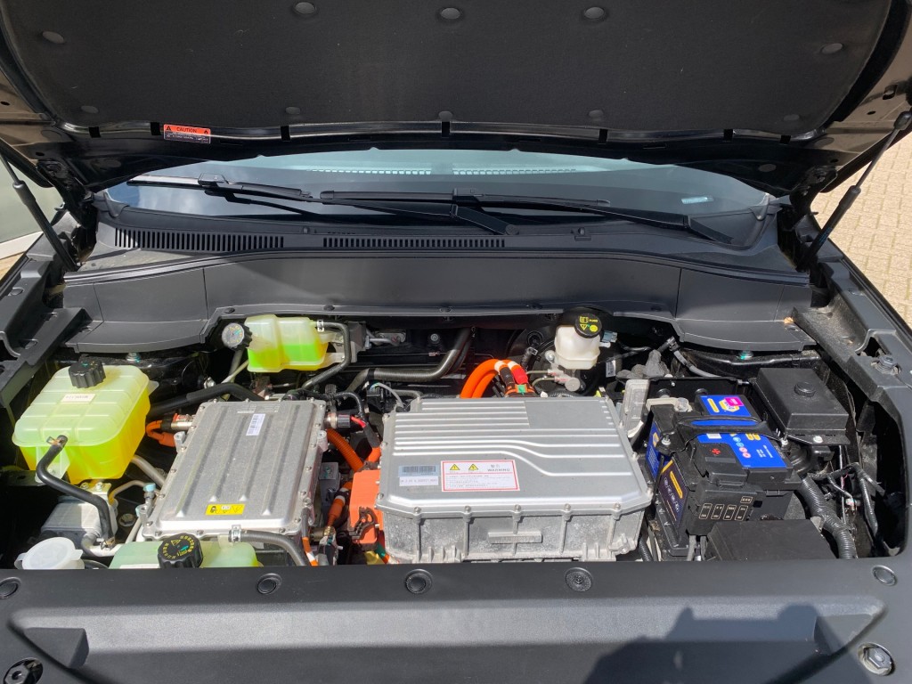 MG-ZS-SERES 3 52KWH 3 FASE CCS