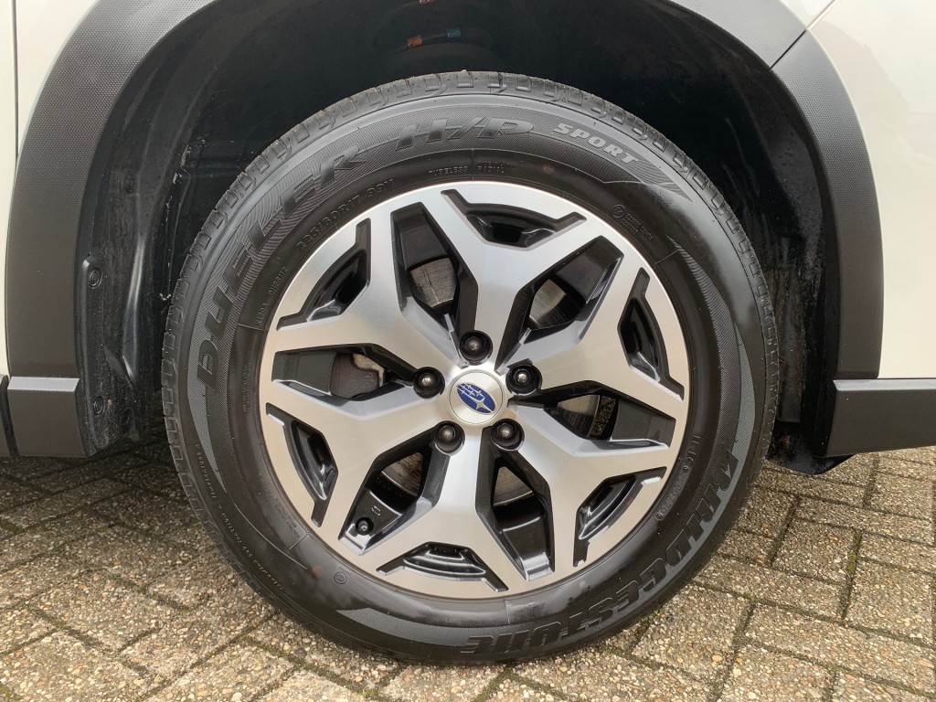 SUBARU-FORESTER-2.0I E-BOXER PREMIUM