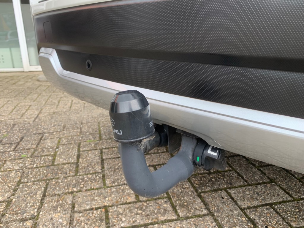 SUBARU-FORESTER-2.0I E-BOXER PREMIUM
