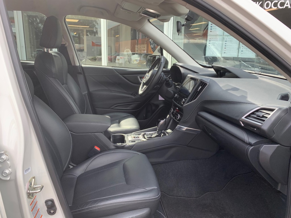 SUBARU-FORESTER-2.0I E-BOXER PREMIUM