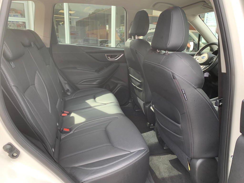 SUBARU-FORESTER-2.0I E-BOXER PREMIUM