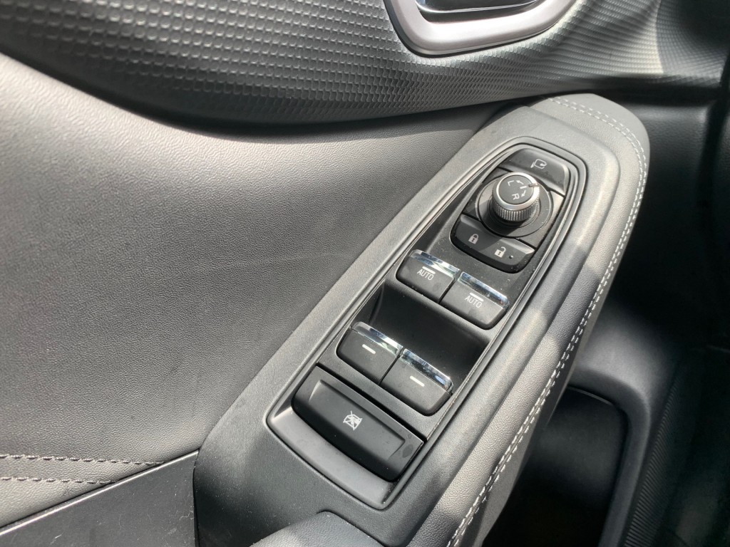 SUBARU-FORESTER-2.0I E-BOXER PREMIUM