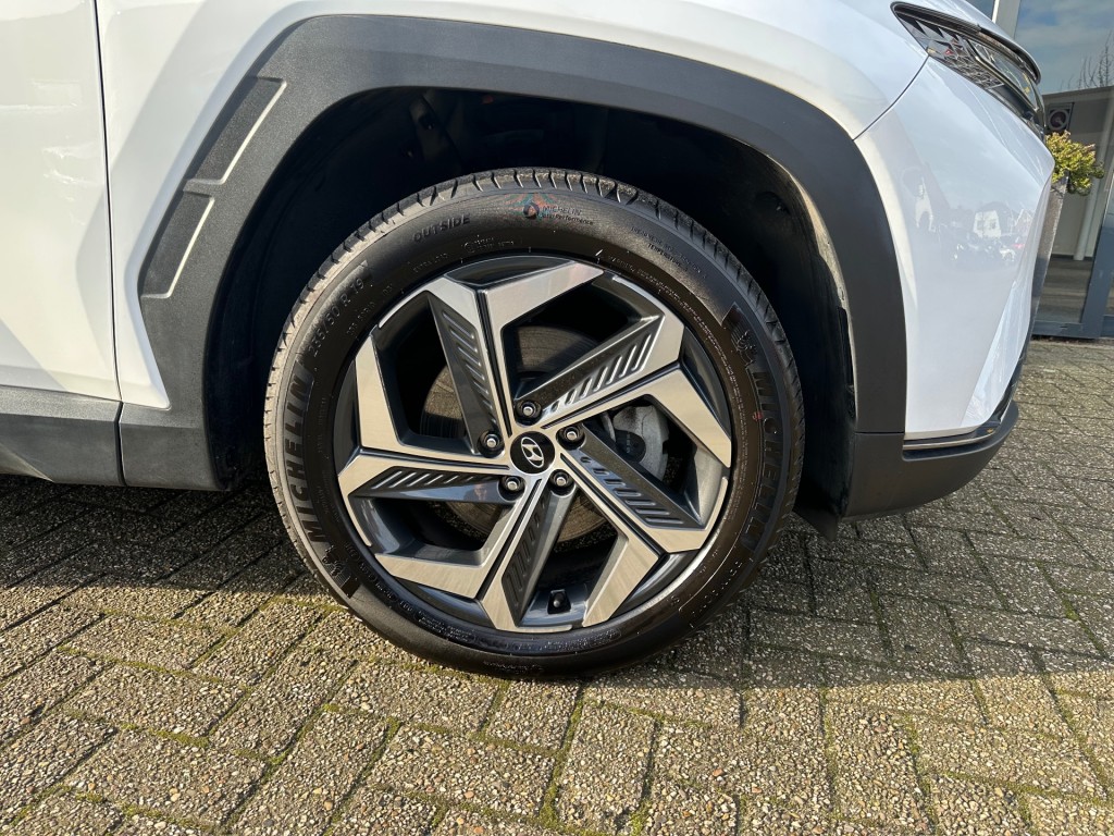HYUNDAI-TUCSON-1.6 T-GDI PHEV COMF PLUG-IN