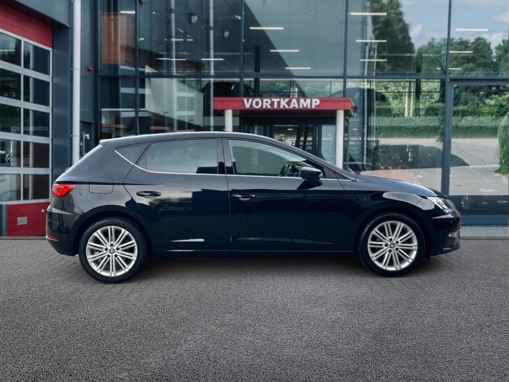 SEAT-LEON-1.5 TSI DSG XCELLENCE LEDEREN/CAMERA/TREKHAAK/NAVI/CARPLAY/