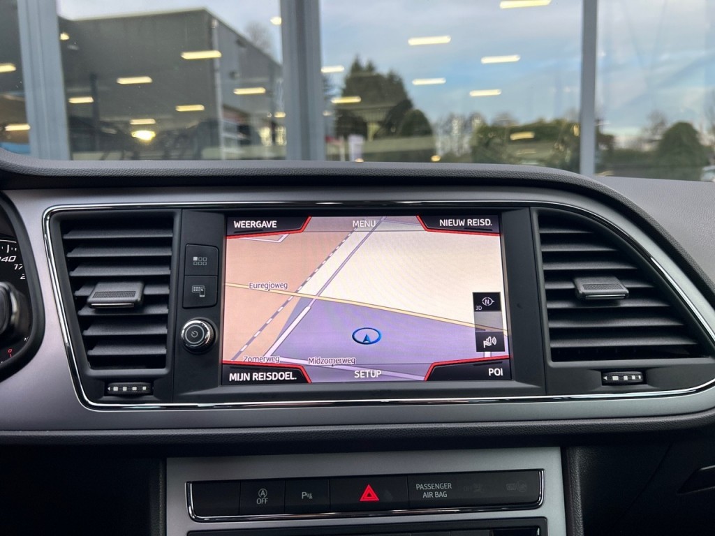 SEAT-LEON-1.5 TSI DSG XCELLENCE LEDEREN/CAMERA/TREKHAAK/NAVI/CARPLAY/