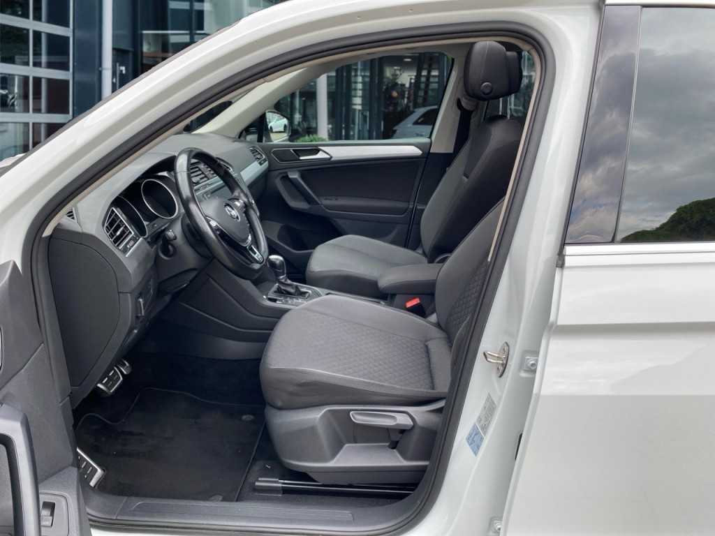 VOLKSWAGEN-TIGUAN-1.4 TSI DSG HIGHLINE PANO-DAK/NAVI/STOELVERW/ACC/PDC