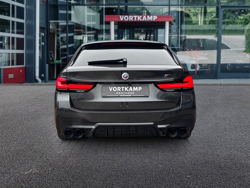 BMW-5-SERIE-540I XDRIVE M SPORT PANO-DAK/CAMERA/NAVI/LEDER/CARPLAY