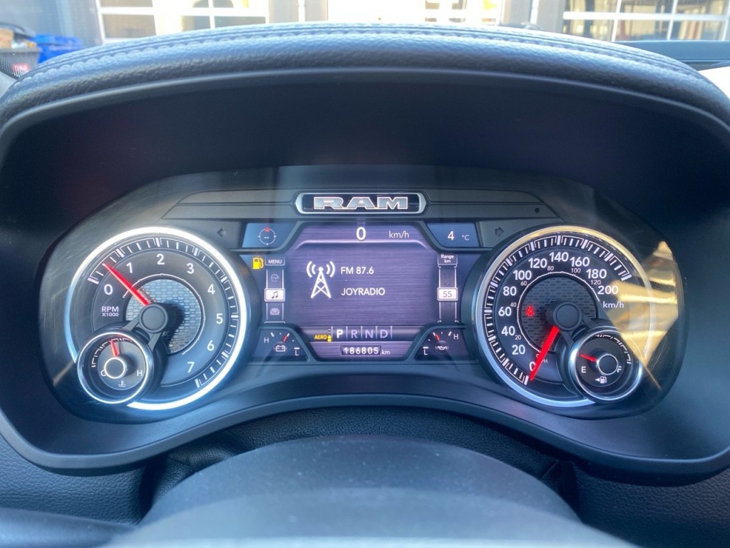 DODGE-RAM-1500 5.7 V8 4x4 Crew Cab Limited PANO-DAK/CAMERA/LEDER/STOELVENT