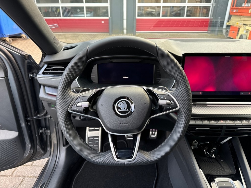 SKODA-OCTAVIA-1.5 TSI MHEV 150PK SPORTLINE TREKHAAK/E-KLEP/CAMERA/ACC/NAVI