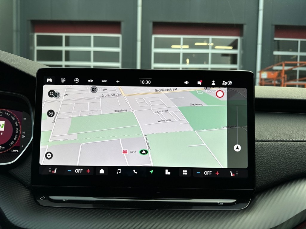 SKODA-OCTAVIA-1.5 TSI MHEV 150PK SPORTLINE TREKHAAK/E-KLEP/CAMERA/ACC/NAVI