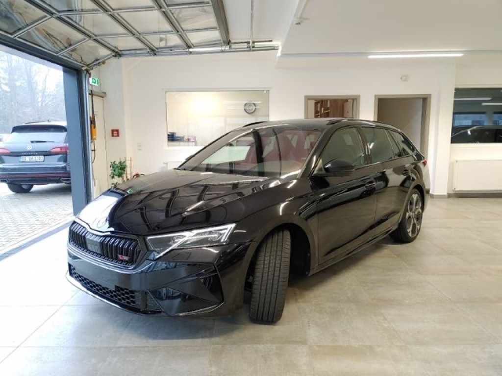 SKODA-OCTAVIA-2.0 TSI RS 265 PK DCC/LEDER/PANO-DAK/TREKHAAK/360-CAMERA