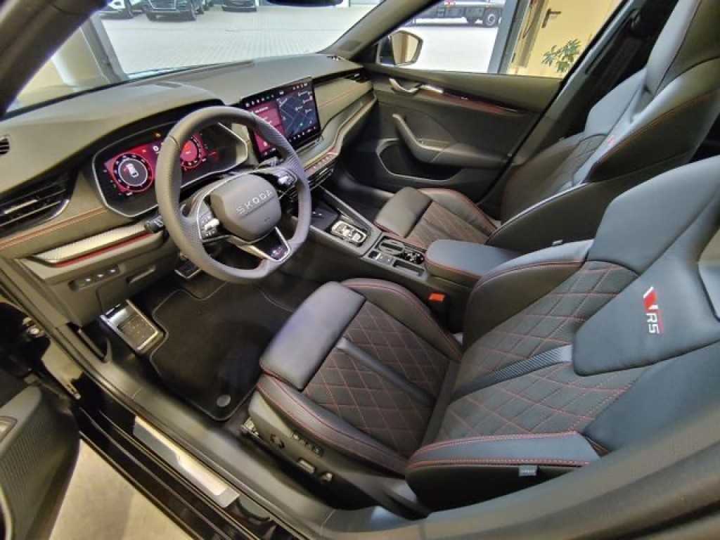 SKODA-OCTAVIA-2.0 TSI RS 265 PK DCC/LEDER/PANO-DAK/TREKHAAK/360-CAMERA