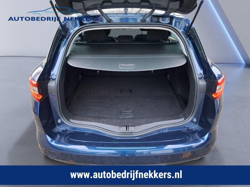 RENAULT-MEGANE-1.3 TCe Limited