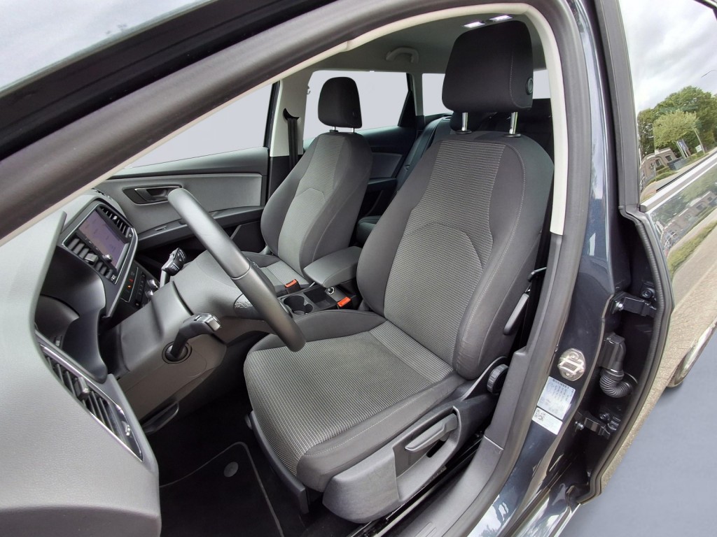 SEAT-LEON-1.0 TSI STYLE ULT.ED