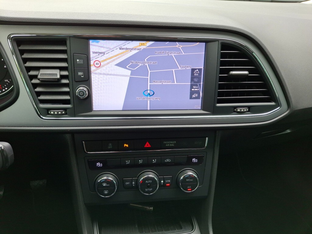 SEAT-LEON-1.0 TSI STYLE ULT.ED