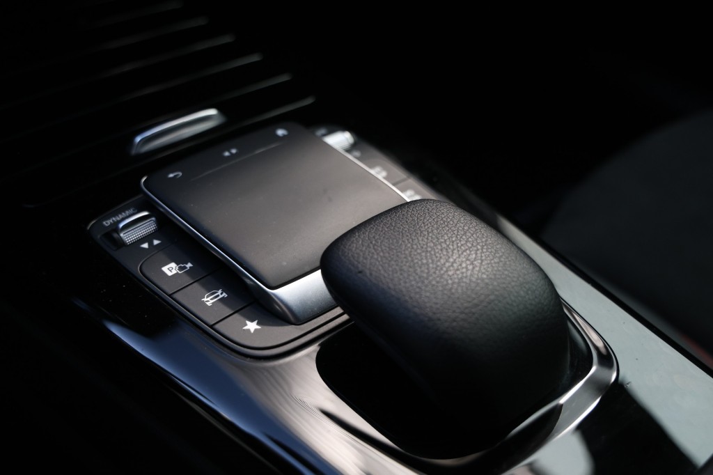 MERCEDES-BENZ-A-KLASSE-A180 AMG NIGHT ED. AUT. *Sfeerv/Cam/Stoelvw/Widescreen*