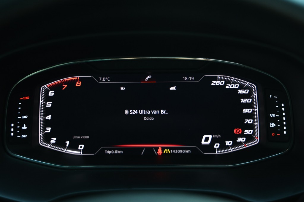 SEAT-LEON-ST Tsi 116pk Ultimate Edition Pano/Trekh/Leder/Virtual/Cam