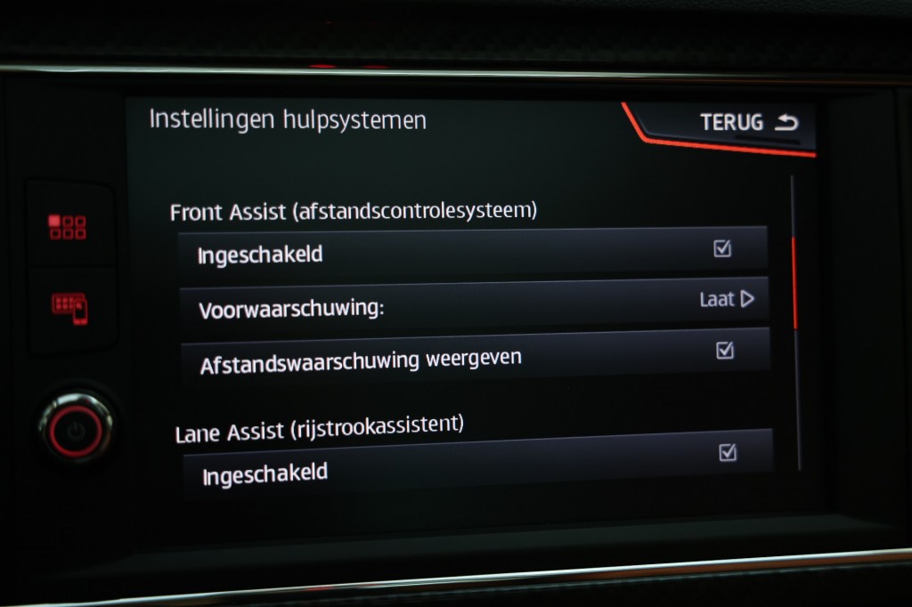 SEAT-LEON-ST Tsi 116pk Ultimate Edition Pano/Trekh/Leder/Virtual/Cam