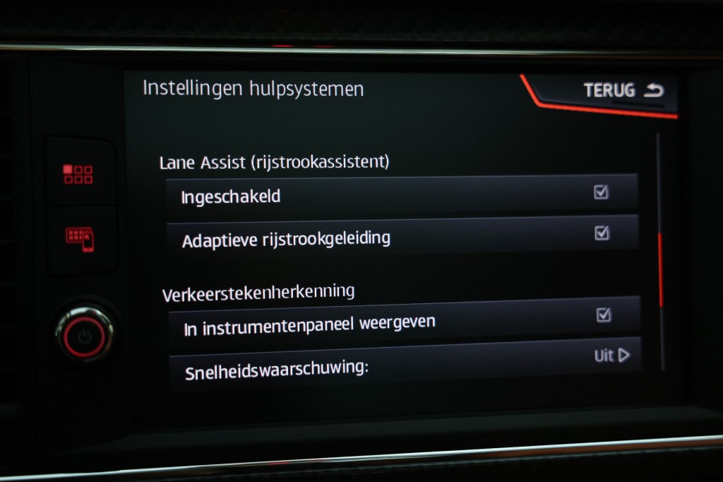 SEAT-LEON-ST Tsi 116pk Ultimate Edition Pano/Trekh/Leder/Virtual/Cam