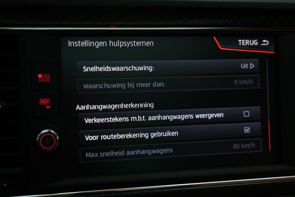 SEAT-LEON-ST Tsi 116pk Ultimate Edition Pano/Trekh/Leder/Virtual/Cam