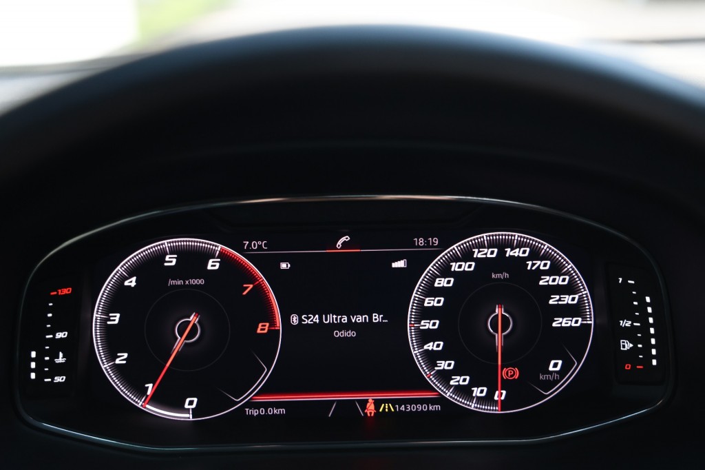 SEAT-LEON-ST Tsi 116pk Ultimate Edition Pano/Trekh/Leder/Virtual/Cam