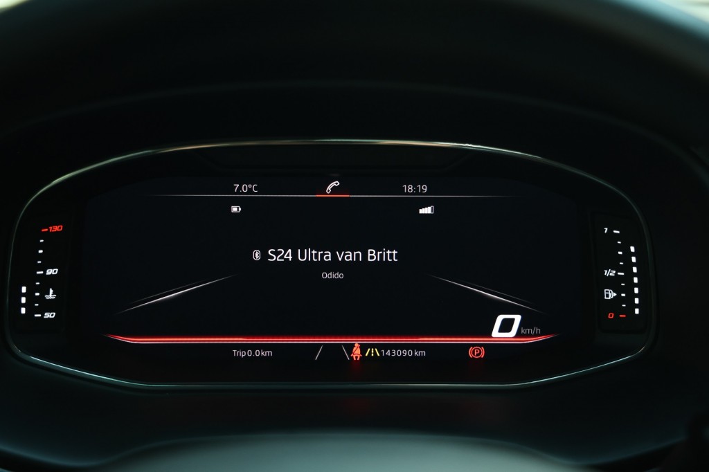 SEAT-LEON-ST Tsi 116pk Ultimate Edition Pano/Trekh/Leder/Virtual/Cam