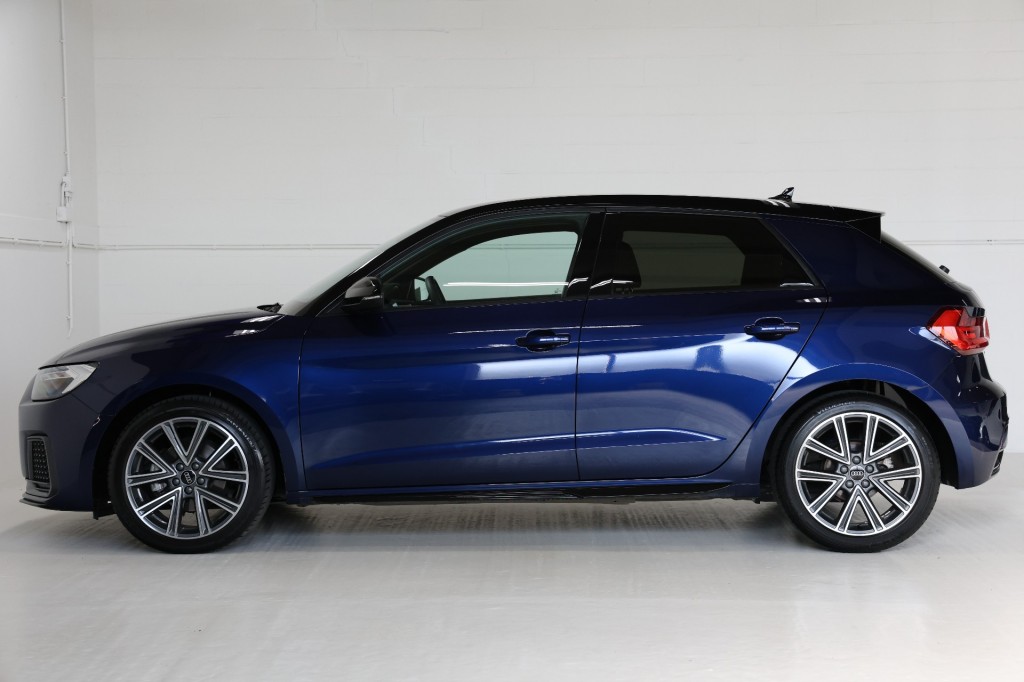 AUDI-A1-Sportback 30TFSI 110pk Aut. Advanced Ed. NAP/Virtual/Sfeer/Matr