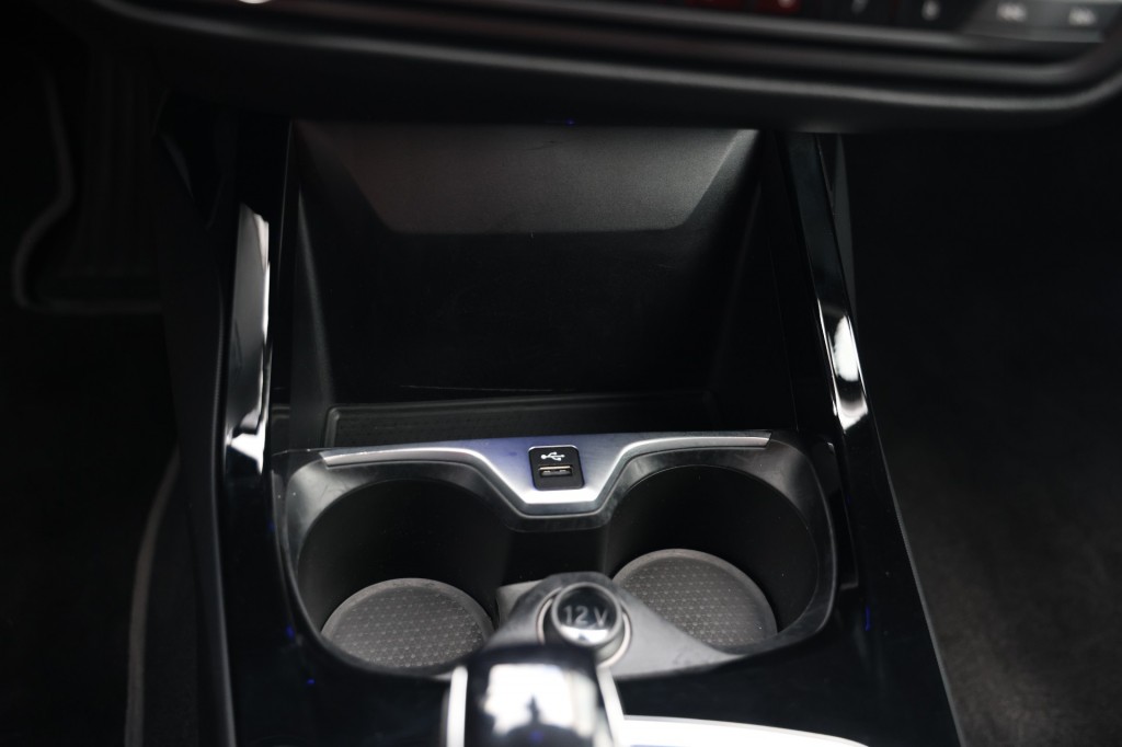 BMW-1-SERIE-118i Executive Business Aut. NAP/Sportstoelen/Live Cockpit Prof