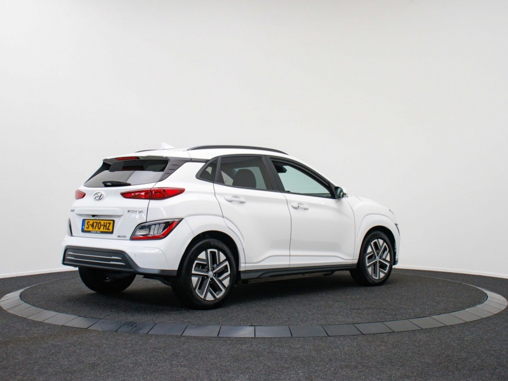 HYUNDAI-KONA-EV Premium 64 kWh Private lease 609 pm
