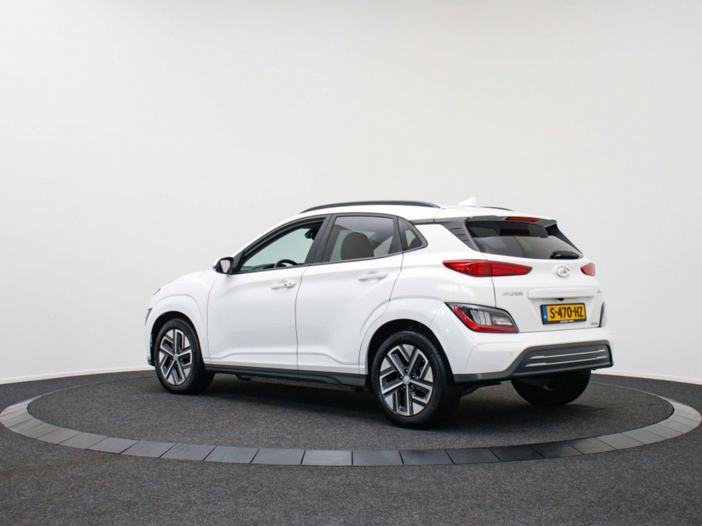 HYUNDAI-KONA-EV Premium 64 kWh Private lease 609 pm